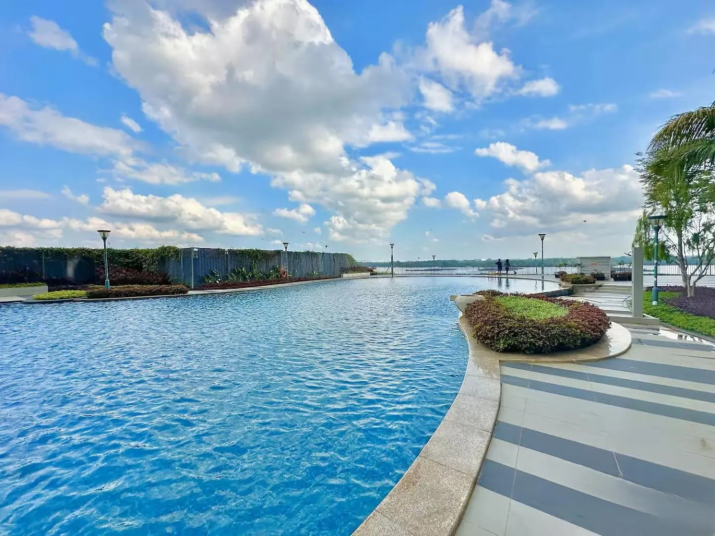 Royal Strand Country Garden Danga Bay Johor Bahru Apartment